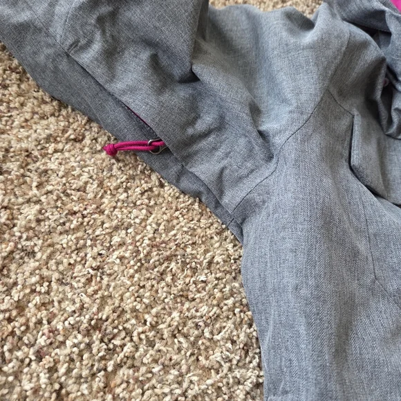 The North Face Ski Jacket - Picture 5 of 8